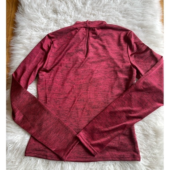 BCBG Women’s Size Medium Fuchsia Cut Out Top NWT $78. - Picture 4 of 10